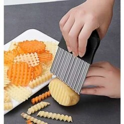 DENUOTOP Mandolines Coupe-légumes En Acier Inoxydable-Trancheuse à Ondulées -Gadget De Cuisine Pour Frites, Pommes De Terre, Légume, Fruits Et Gaufre -Petit Électroménager 60009517 4